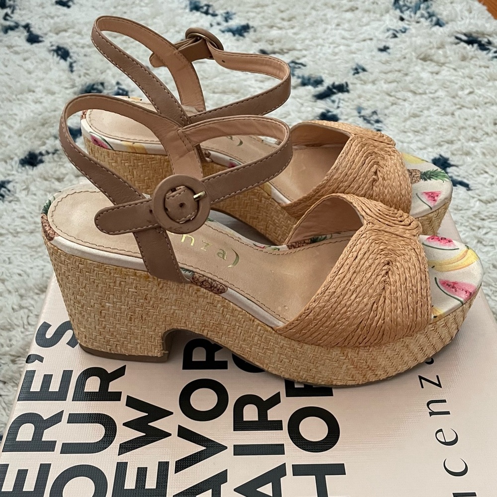Vicenza Tropical Raffia Platform Heel Size 8 (38)